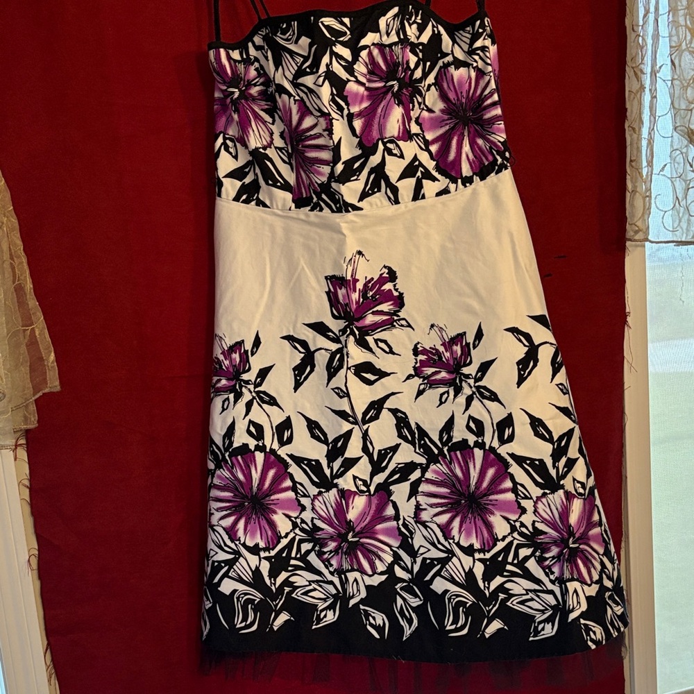 Chic Floral sun Dress by Laura - Black and Purple size 12